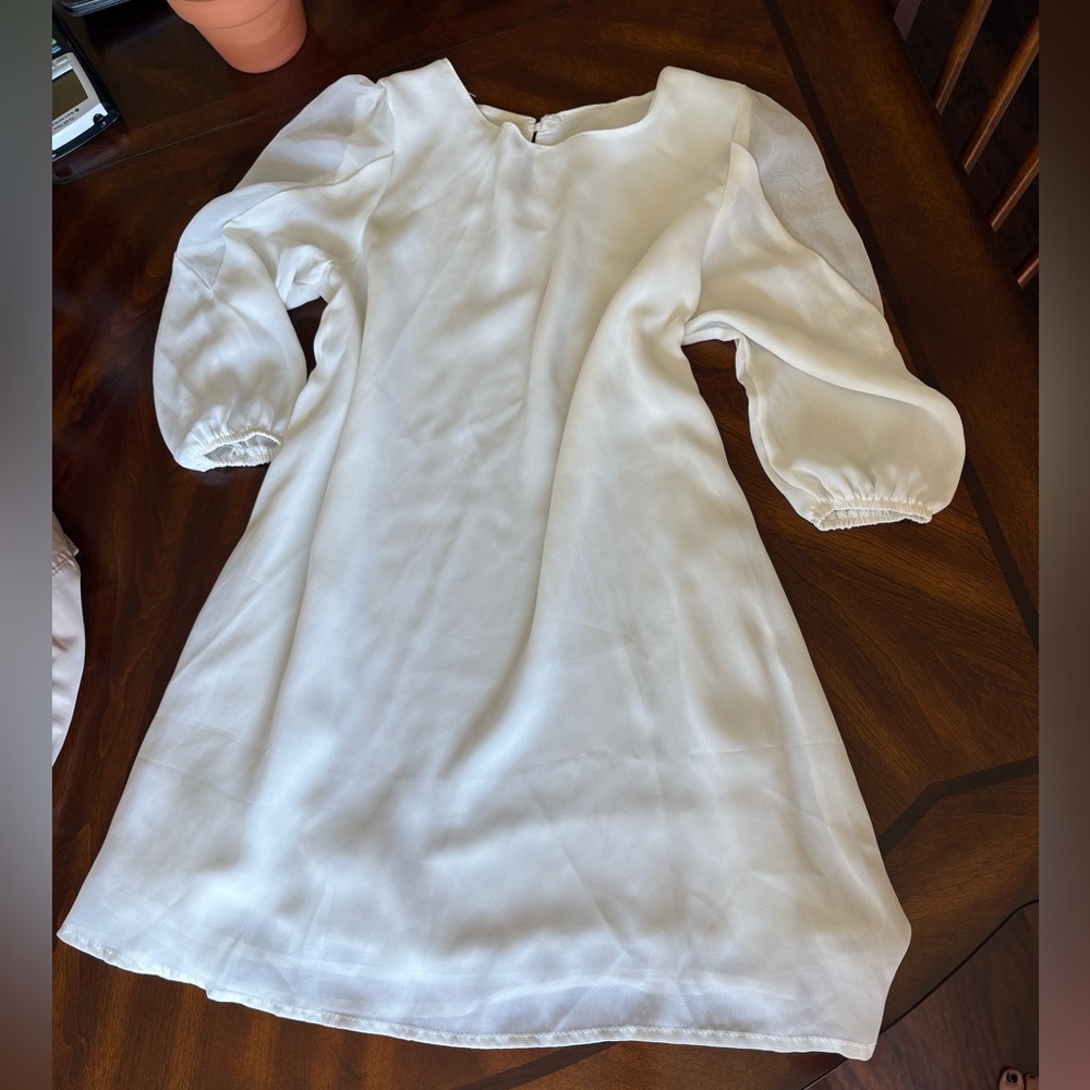 Simple White Long Sleeve Shift Dress